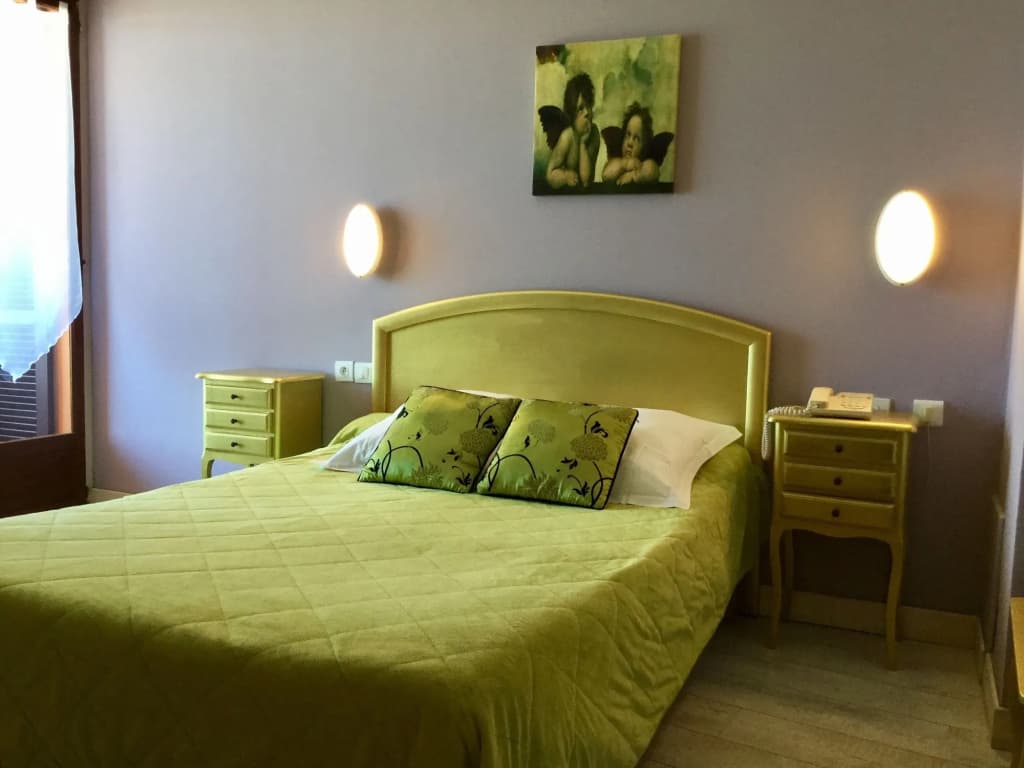 Hotel Celine - Photo 5