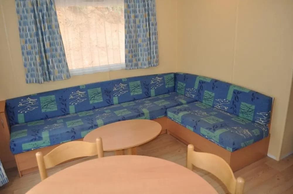 Camping Des Bastides Logements Insolites - Photo 3