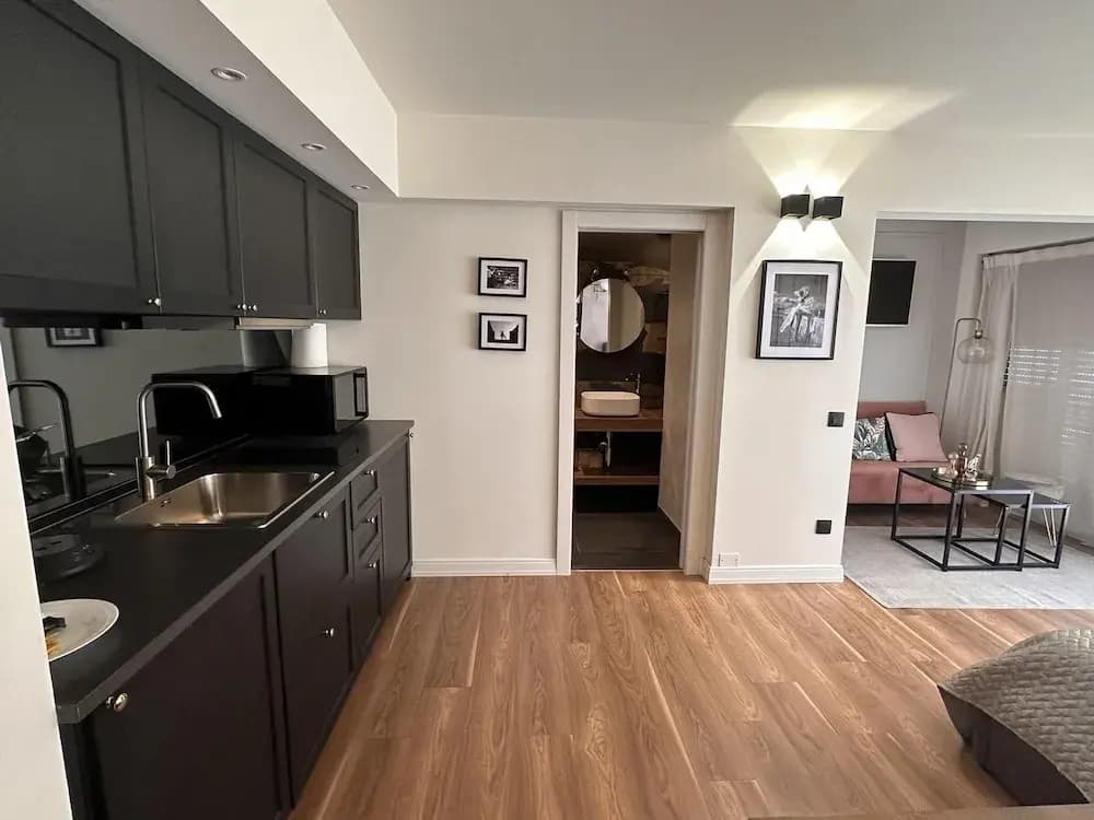 Modern Studio in the Heart of Cannes - 2242 - Miniature 8