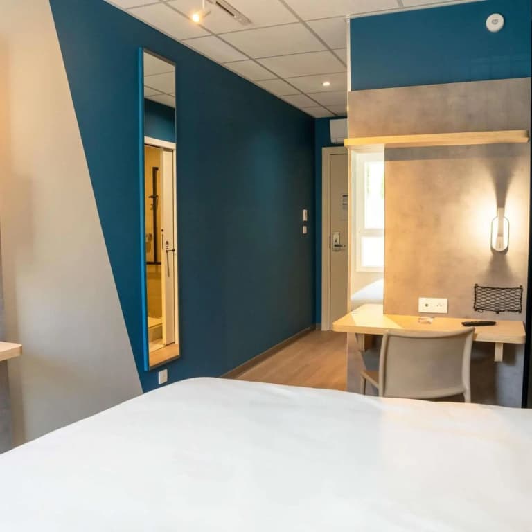 Ibis Budget Compiègne Centre-Ville - Photo 5