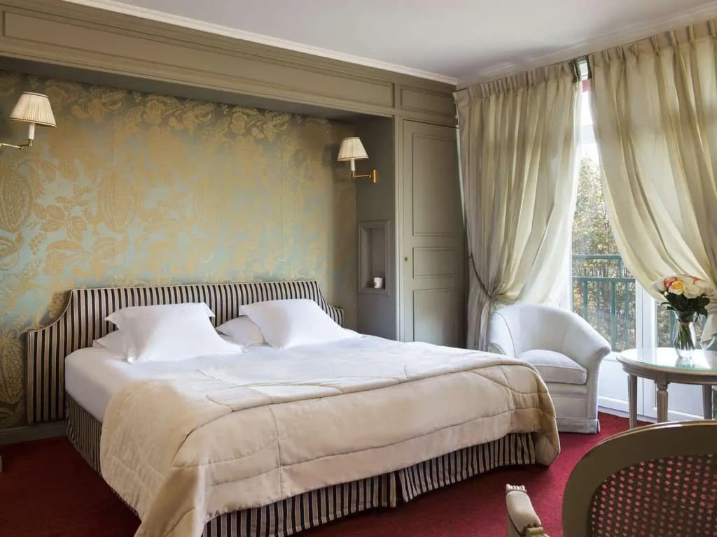 Hôtel Barrière Le Grand Hôtel - Miniature 7