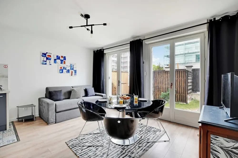 Amazing Duplex With Sauna 1br/4p in the Heart of the City of Orly - Photo 5
