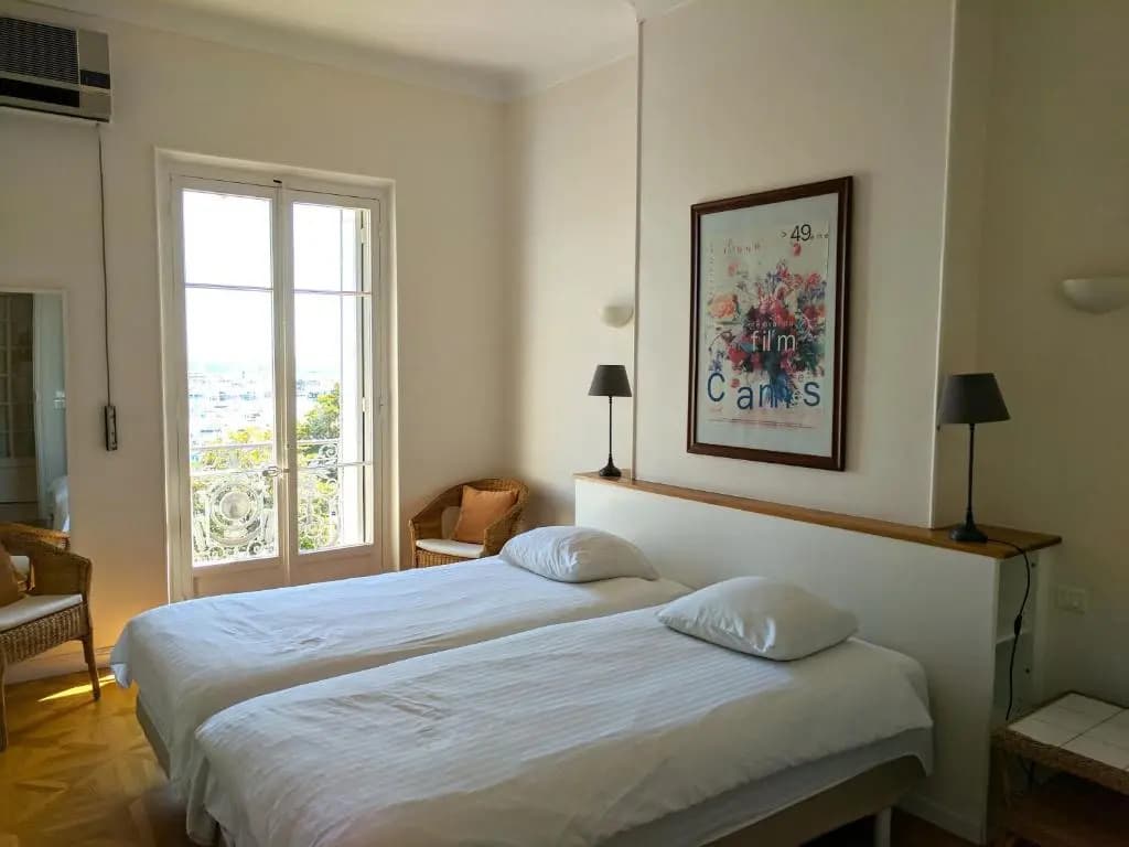 Citilet Louis Blanc 1,2,3 - Three gorgeous, open-plan apartments - Photo 3