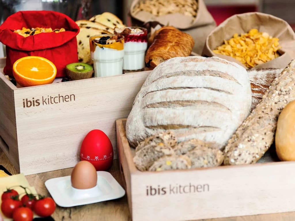 ibis Chatellerault - Miniature 8