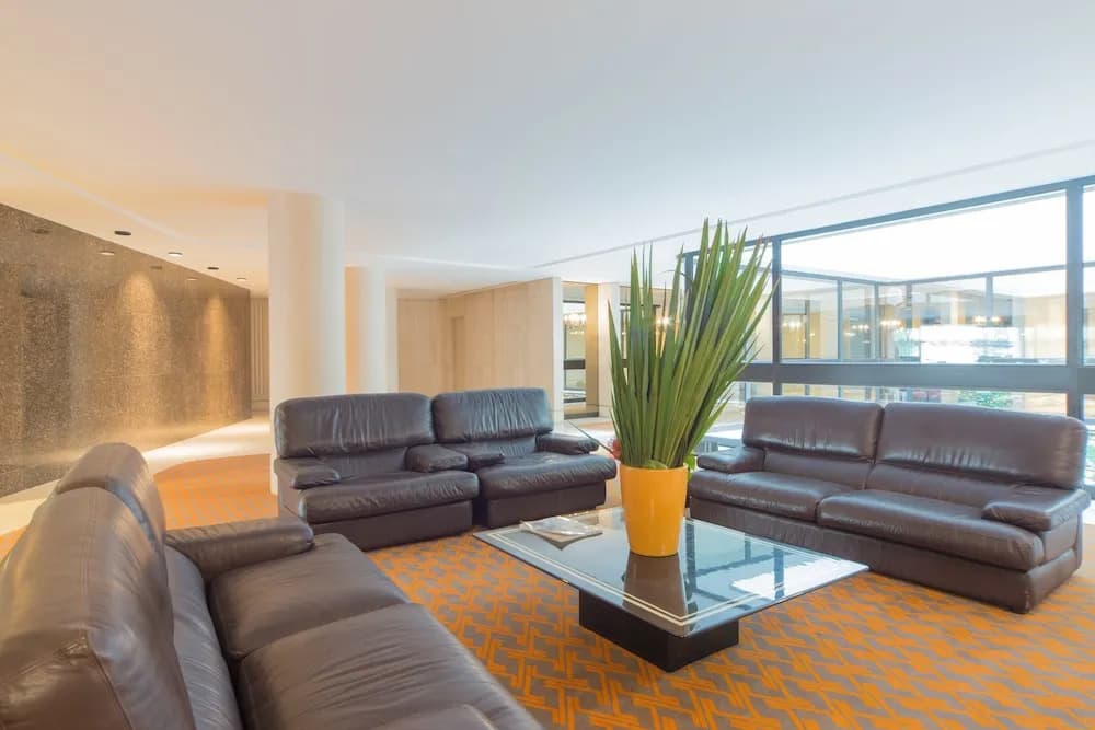 FOCH-CHAMPS ELYSEES Suites - Photo 2