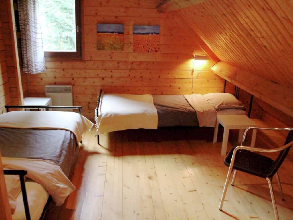 Cozy Holiday Home near Lake in Beaulieu - Miniature 6