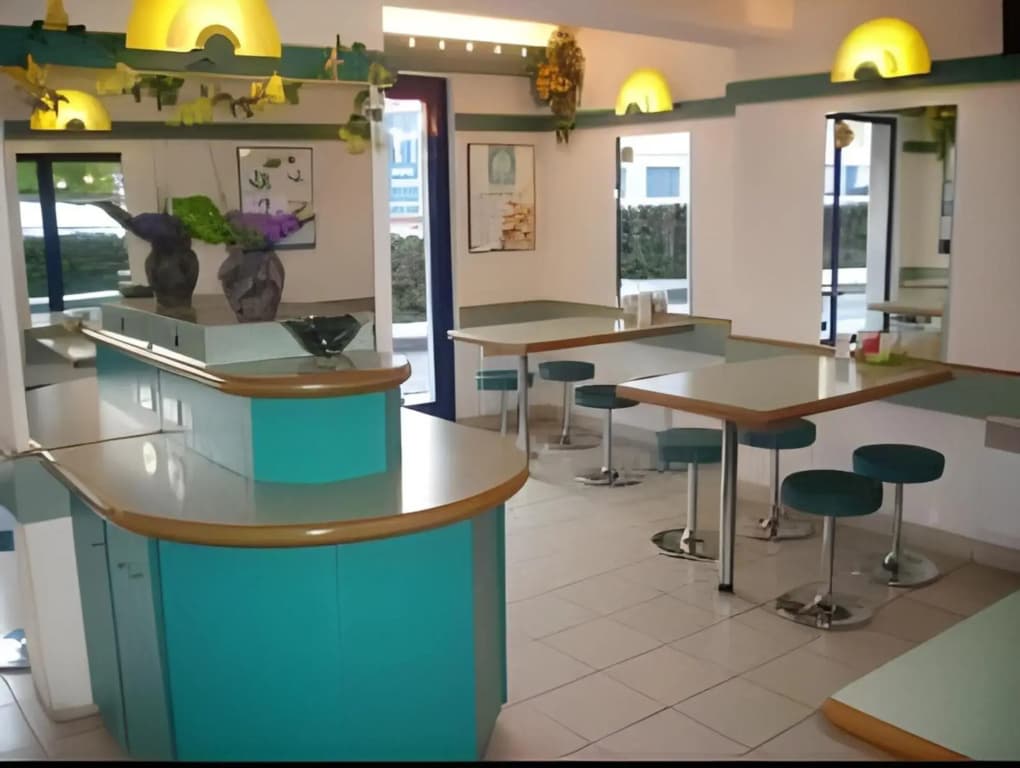 ibis budget Remiremont - Miniature 7
