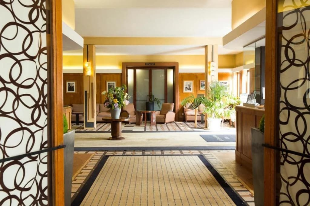 Le Grand Hotel Tours - Miniature 7