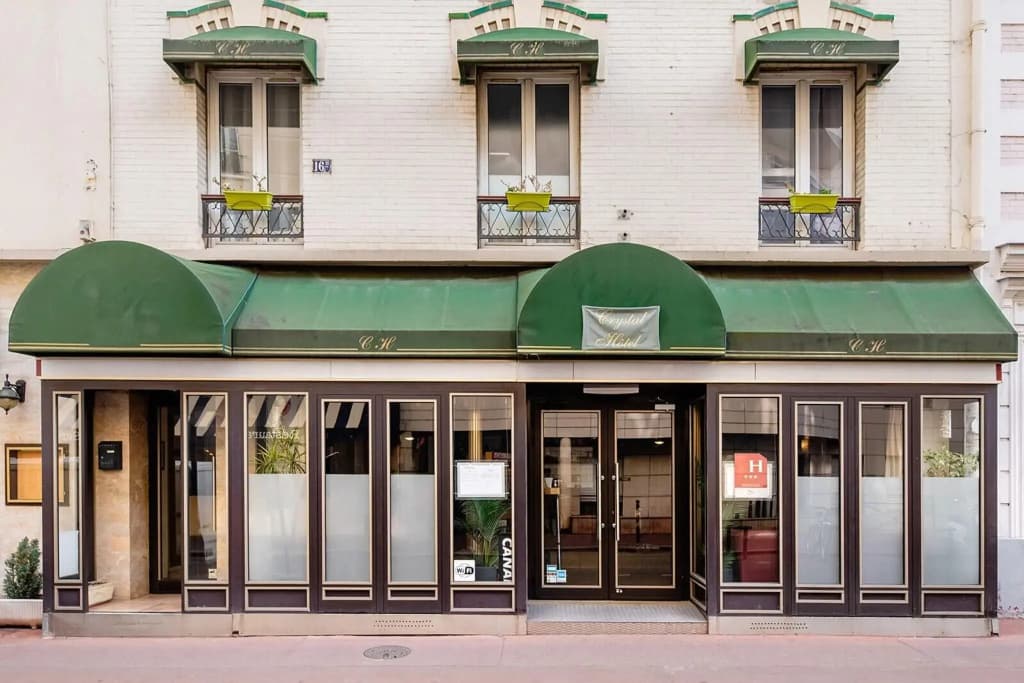 Crystal Hotel - Photo 1