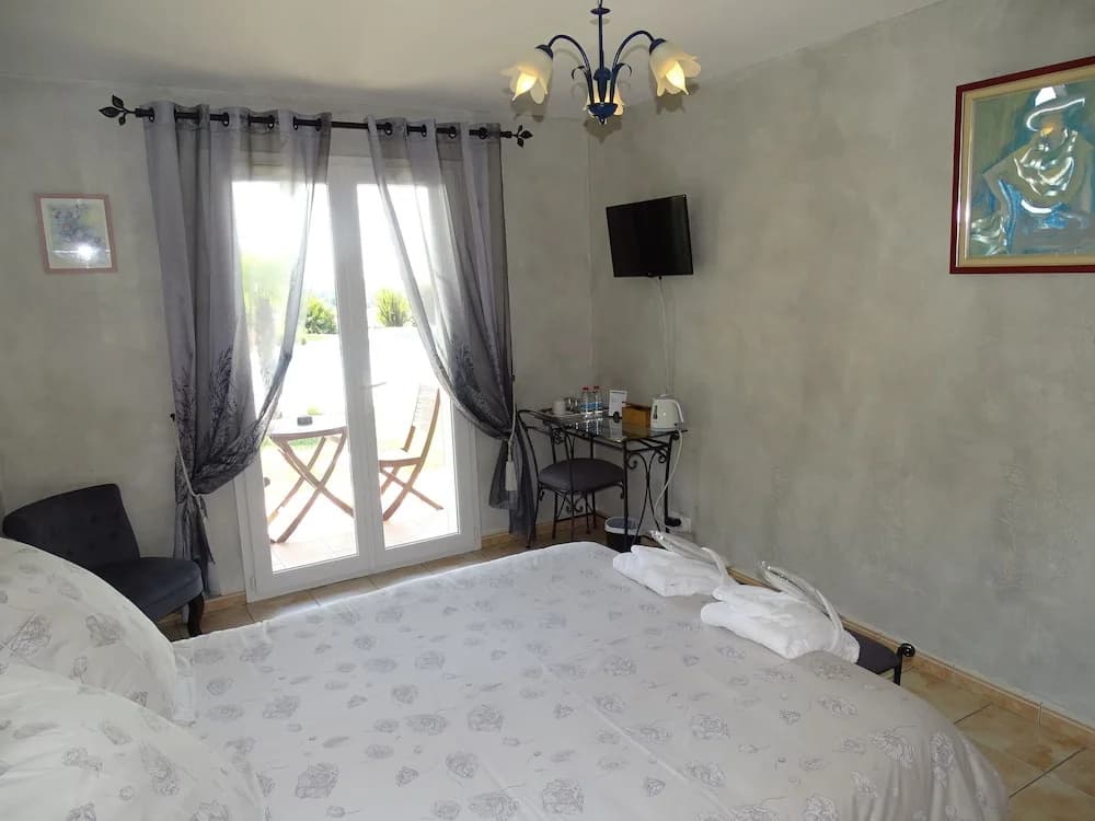 Le Clos Castel - Photo 1