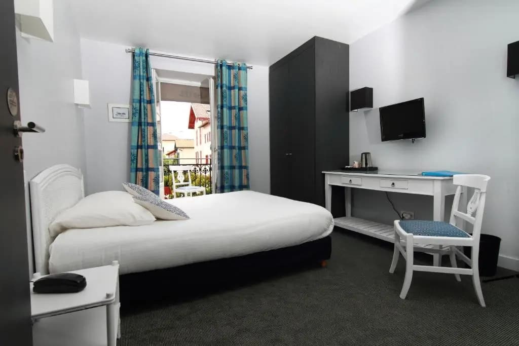 Hotel Ohartzia - Photo 2