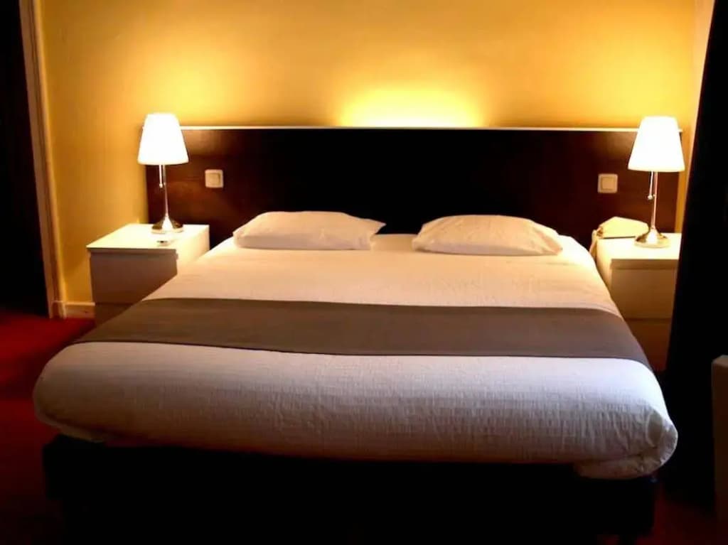 Hotel Le Tronçais - Photo 5