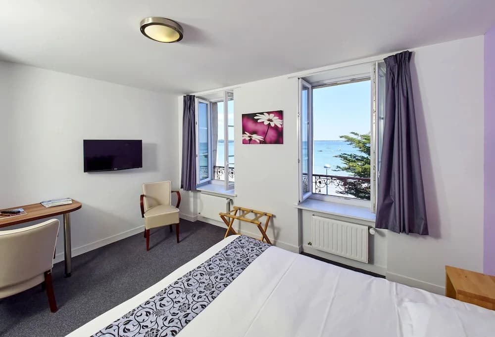 Logis Hotel Belle Vue - Photo 5