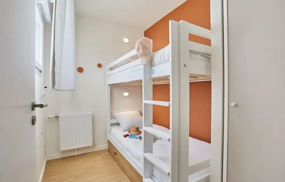 Apartment in Royan Near Sandy Beaches - Photo 4