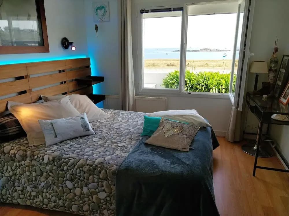 Apartment in Plouguerneau by Sandy Beach - Photo 2