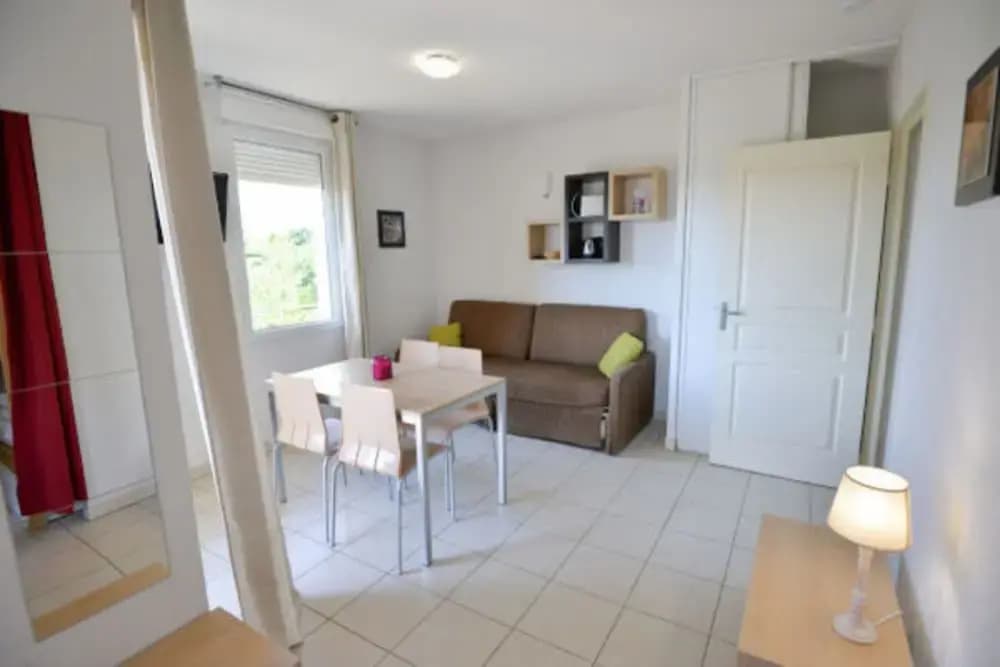 Apartment in Azille Near Lac de Jouarres - Photo 5