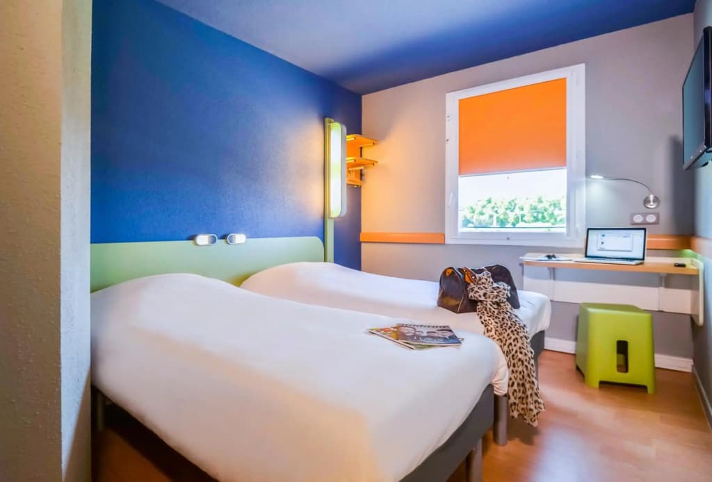 ibis budget Saint Martin de Crau Porte de Camargue - Photo 4