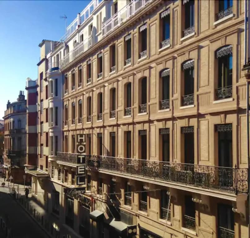 Hotel De France - Photo 1