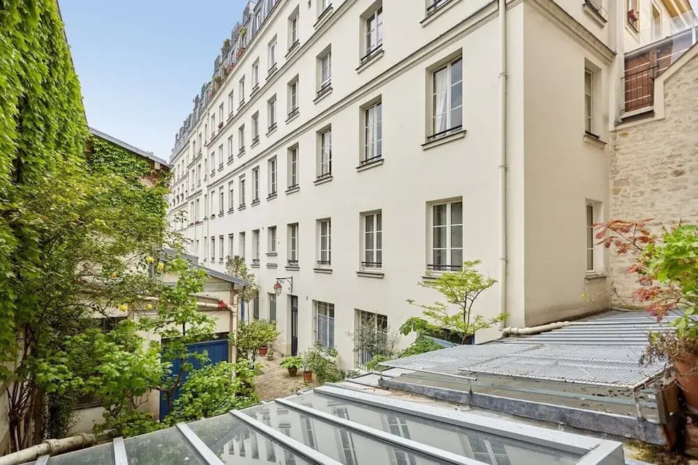 Charming 1 Bedroom Apartment Le Marais - Photo 1