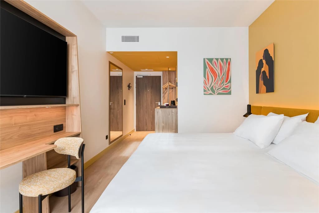 Hampton by Hilton Bordeaux Merignac Airport - Photo 4