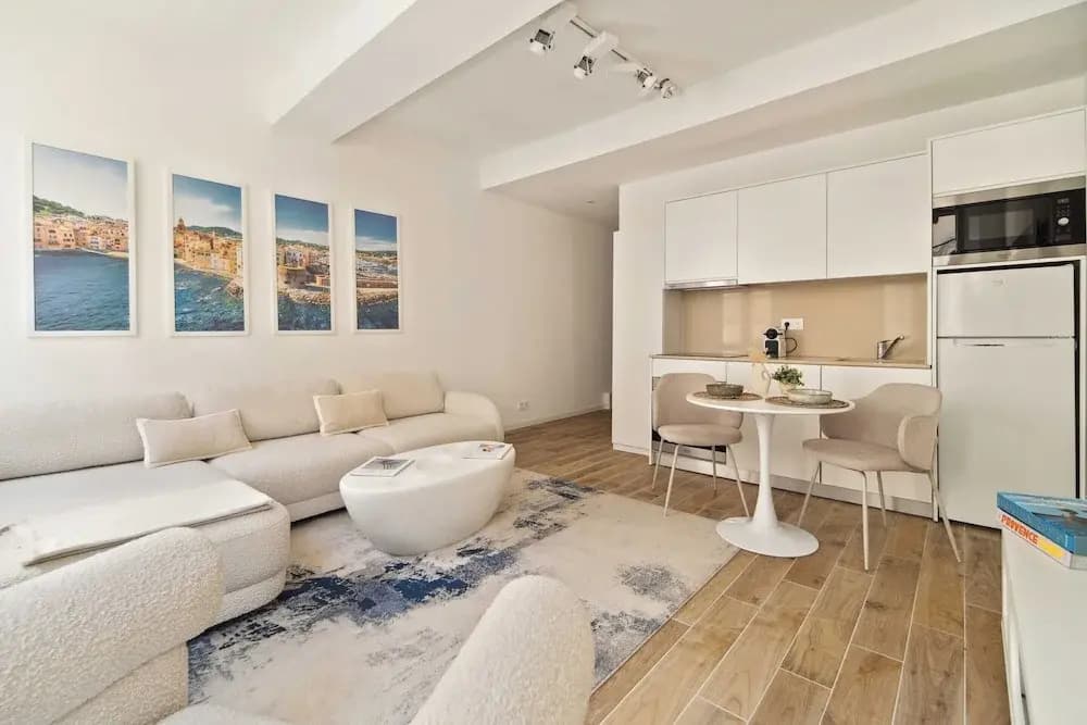 Elegant Appt- AC- 1br/2p - Centre St Tropez - Photo 2