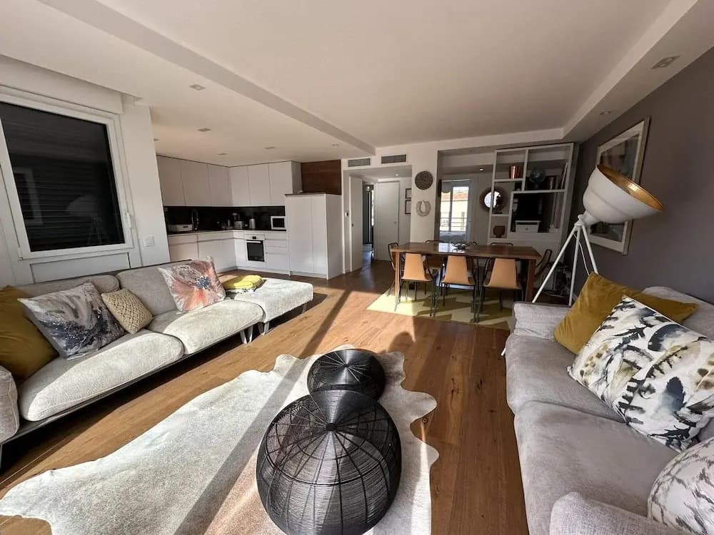 3 Bed Penthouse With Terrace Close to Beach- 2200 - Photo 1