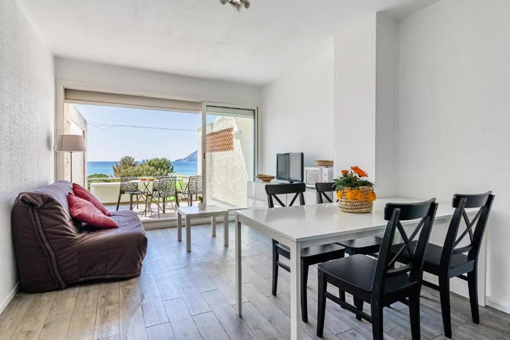 Appartement vue plage avec terrasse et wifi - Miniature 6