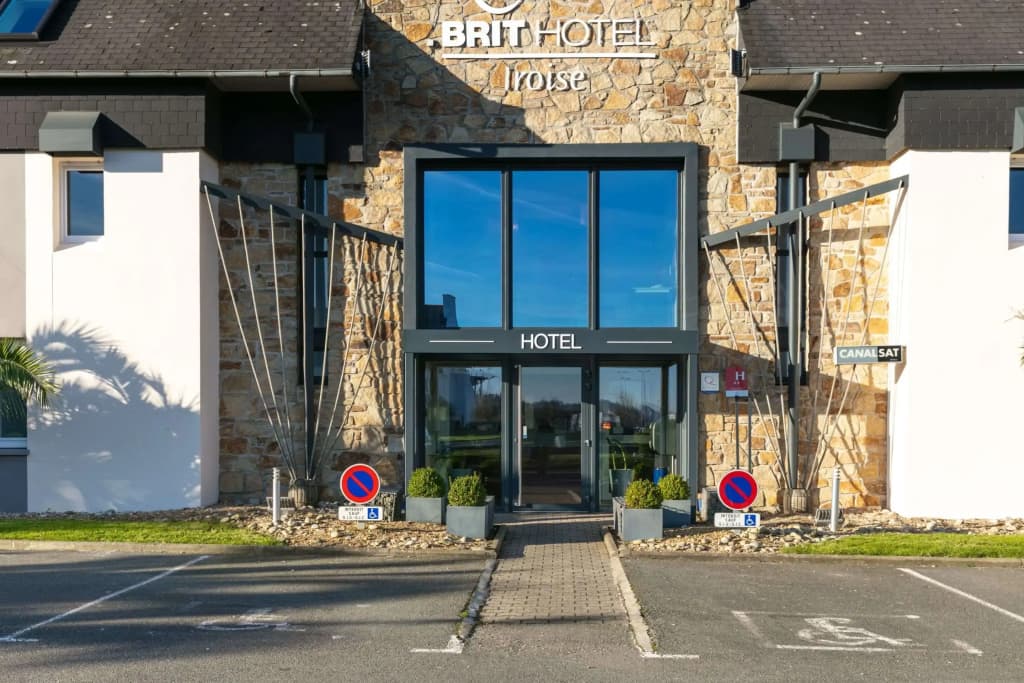 Brit Hotel Iroise - Photo 1