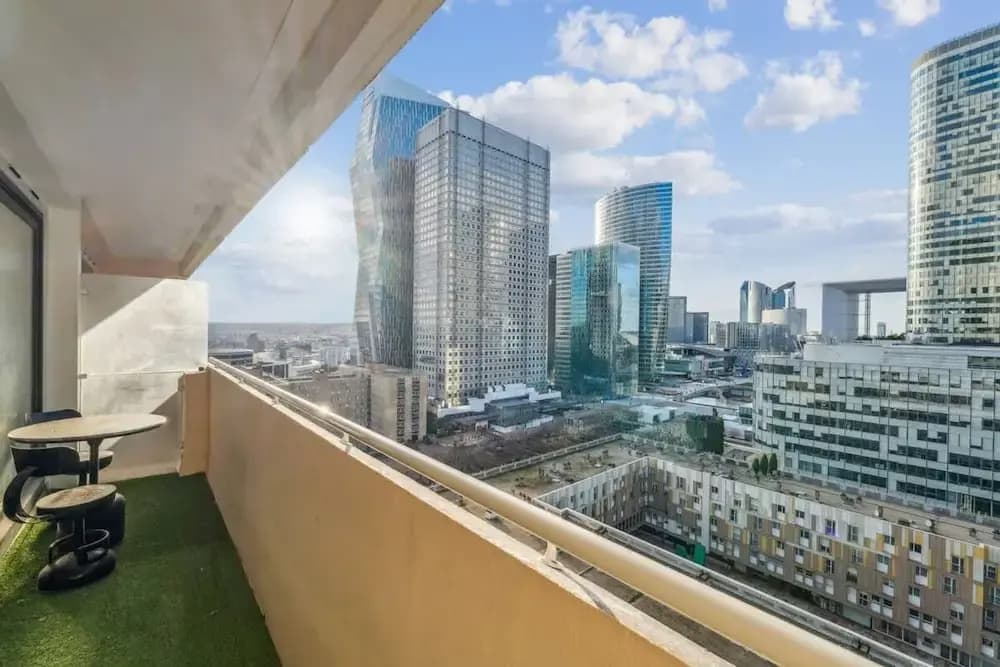 Spacious Studio Balcony -La D Fense-bail Mobilit - Miniature 6