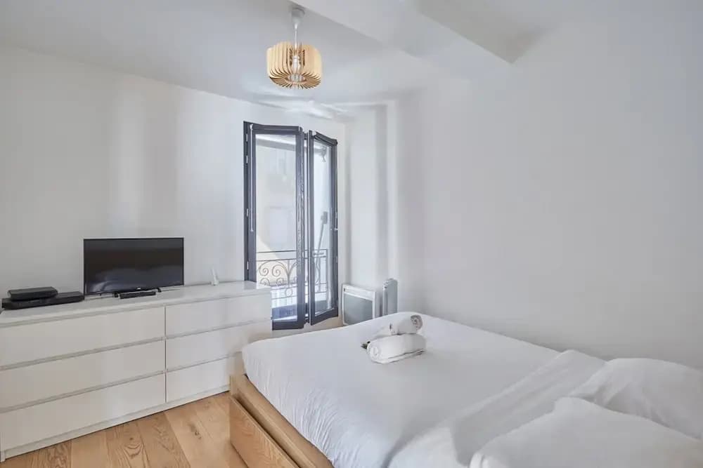 Modern Apartment Boulogne Facing "les Passages" - Photo 2
