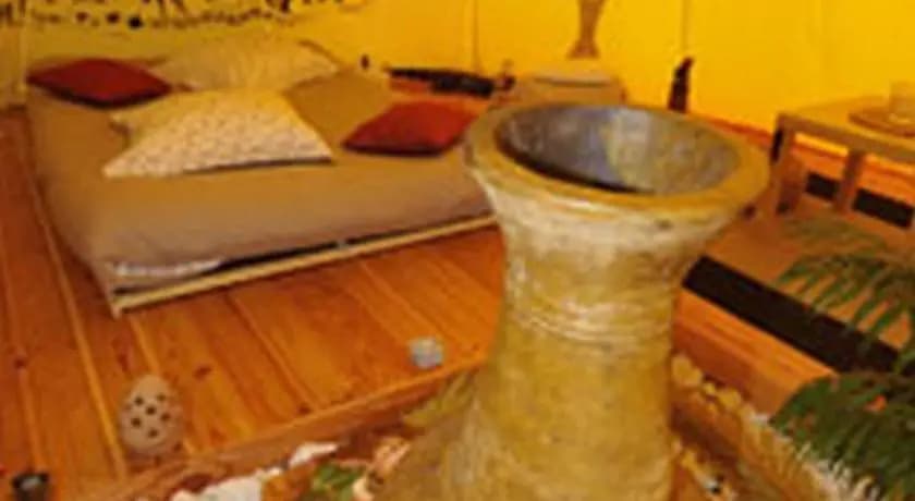 Yourte & Tipi - Photo 1