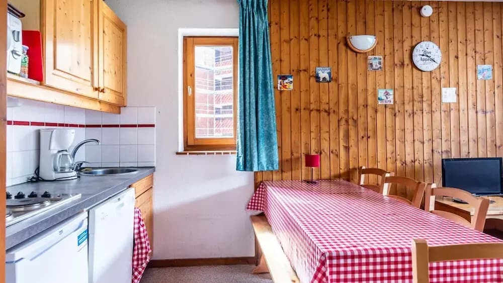 Apartment in Morillon Near Ski Resort - Miniature 8