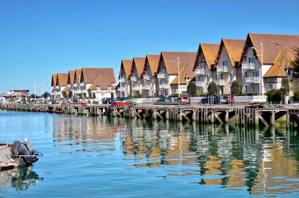 Appartement dos à la marina - Proche de la plage - Photo 3