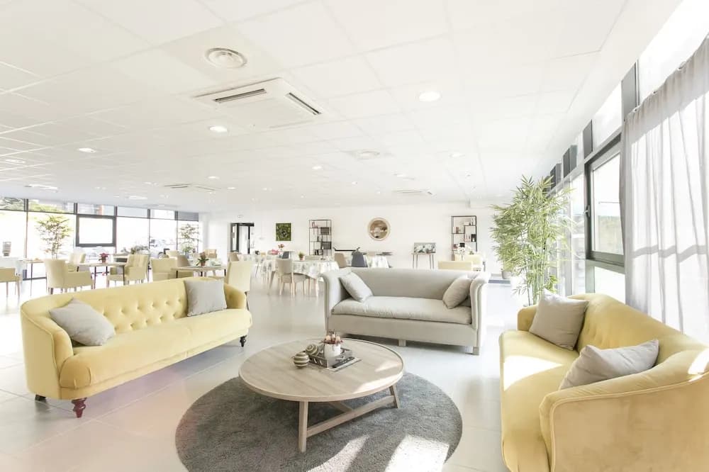 Zenao Appart'hôtels Mulhouse - Photo 2