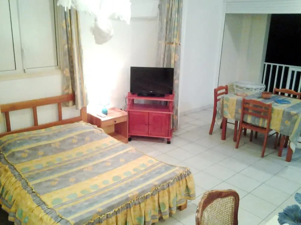 Apartment with One Bedroom in Le Moule, with Enclosed Garden And Wifi - 3 Km From the Beach - Photo 3