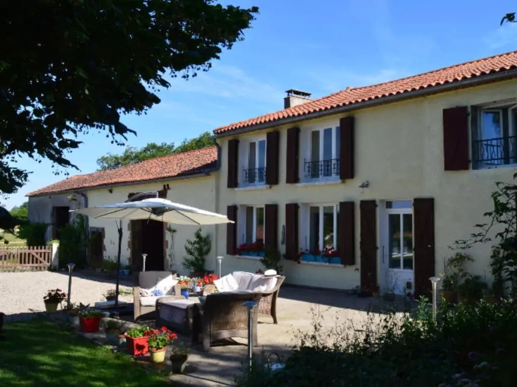 Homestay at Residence de la Arrabella - Miniature 7
