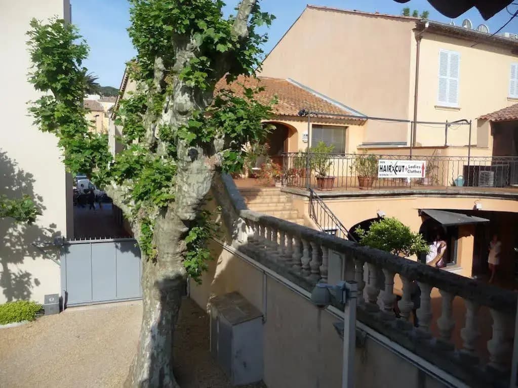 Le Saint 83 - Photo 1