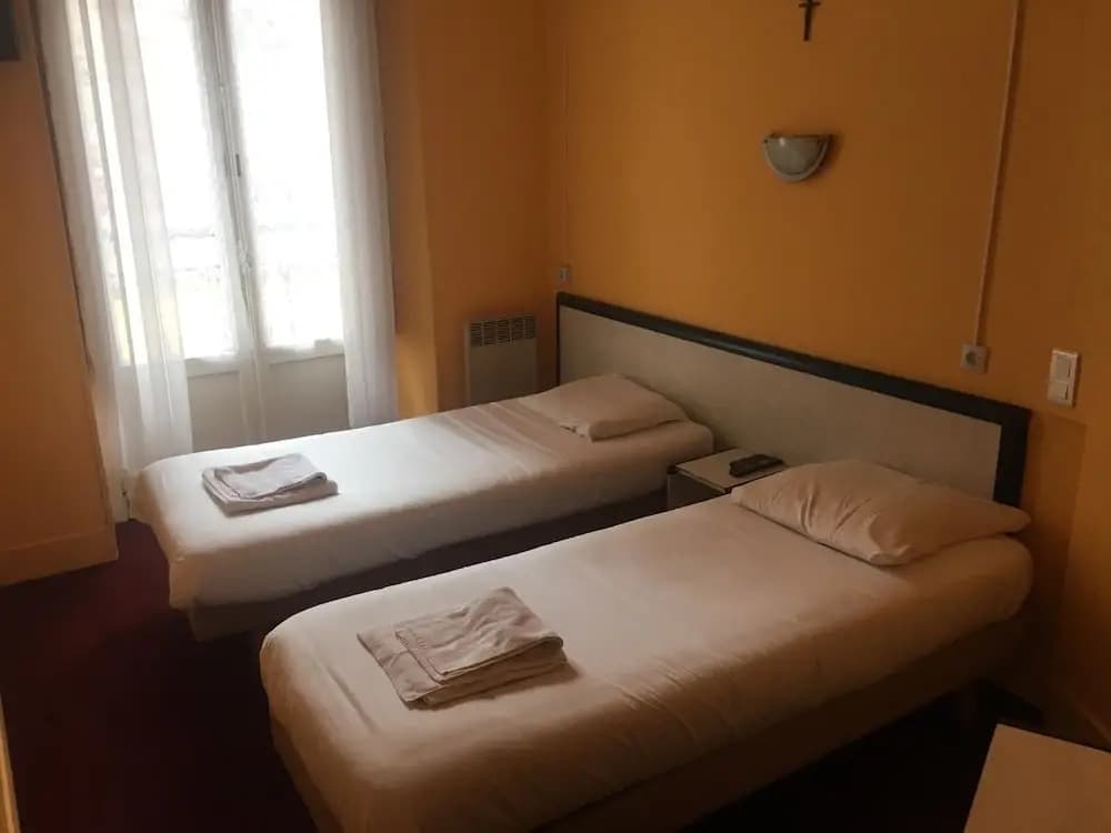 Hôtel du Rocher - Photo 5