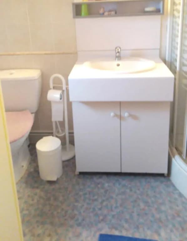 House With 5 Bedrooms in Commes, With Wonderful sea View, Enclosed Garden and Wifi - 6 km From the Beach - Miniature 6