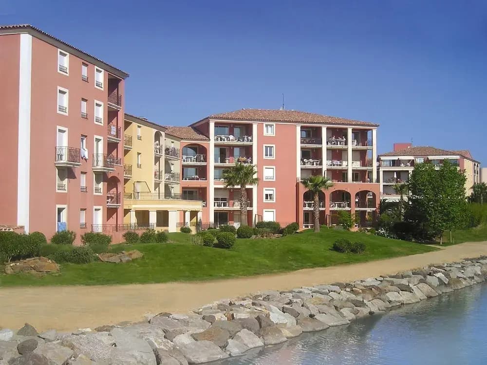 Apartment With AC at 150 m. From Beach - Miniature 6