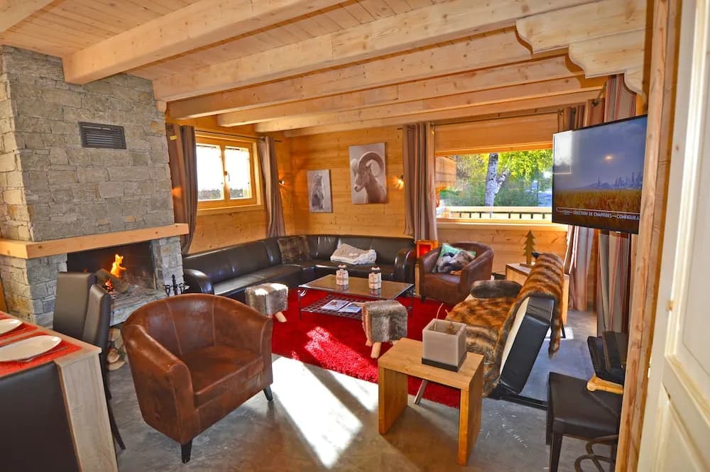 Chalet Phoenix - Photo 1