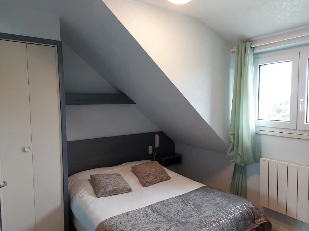 Logis Hôtel Vannes Nord Le Clos des Hortensias - Photo 4
