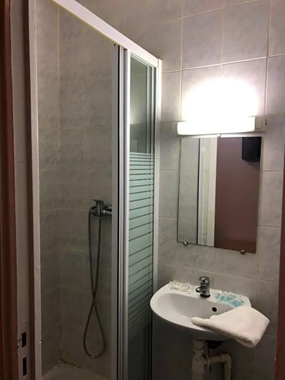 Hotel Chevallier - Miniature 6