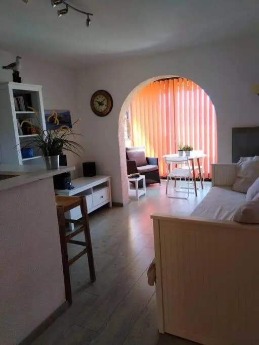 Saint-Mandrier-sur-Mer, ravissant T2 vue mer - Photo 2