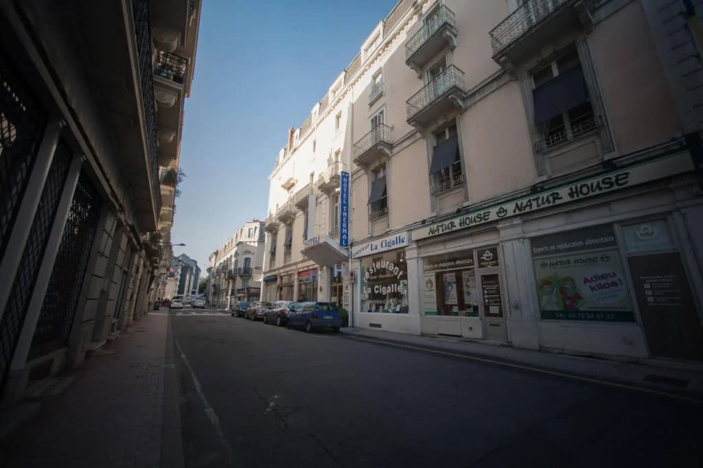 Hôtel Thermal - Photo 1