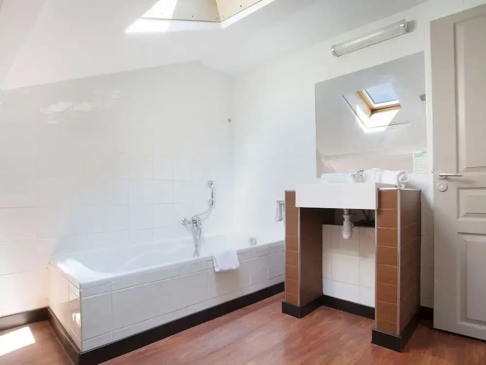 City-center Apartment - Miniature 7