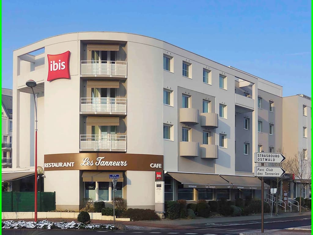 ibis Strasbourg Aéroport Le Zenith - Photo 1
