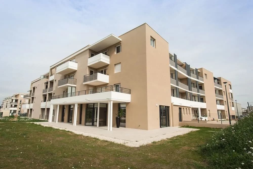 Zenao Appart'hôtels Villeneuve-lès-Avignon - Photo 1