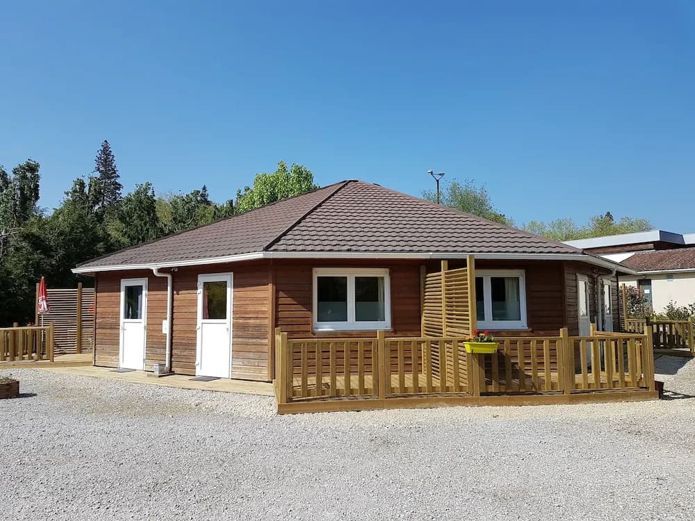 Camping l'Agrion Bleu - Bungalow - Photo 5