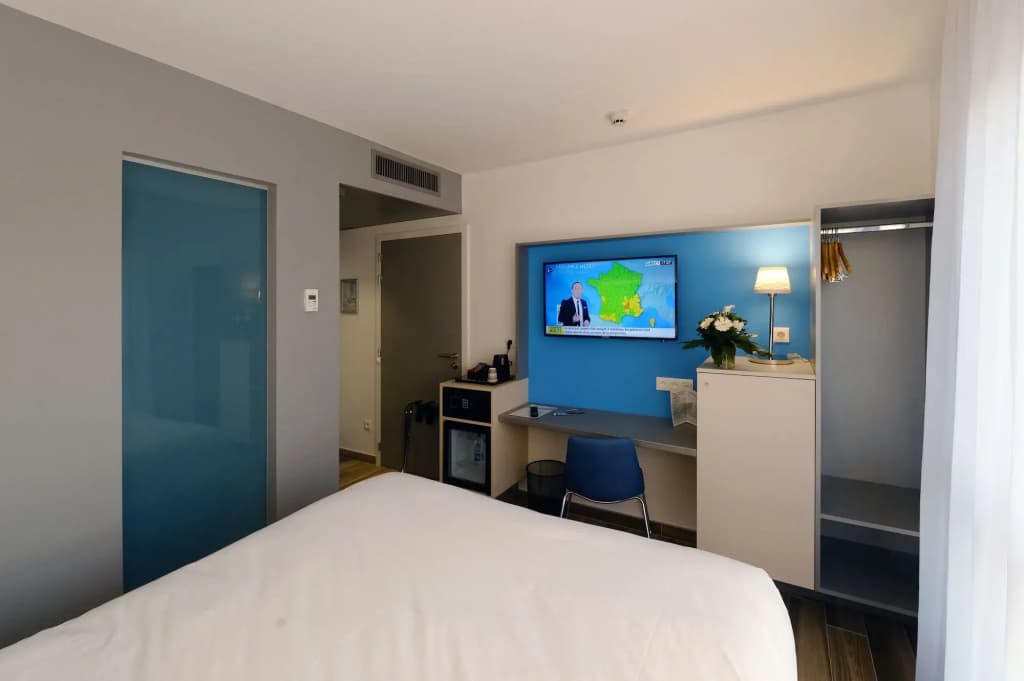 Colmar Hotel - Photo 3